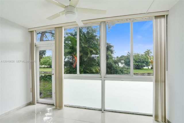 5950 Del Lago Cir 104, Sunrise, FL 33313