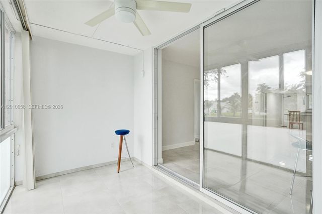 5950 Del Lago Cir 104, Sunrise, FL 33313