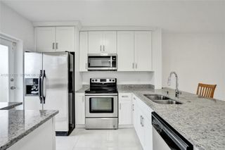 5950 Del Lago Cir 104, Sunrise, FL 33313