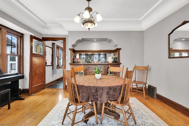 2231 S 62nd STREET, West Allis, WI 53219