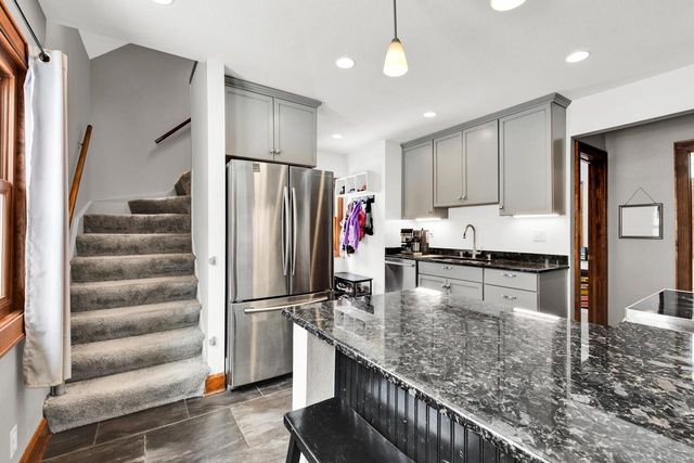 2231 S 62nd STREET, West Allis, WI 53219