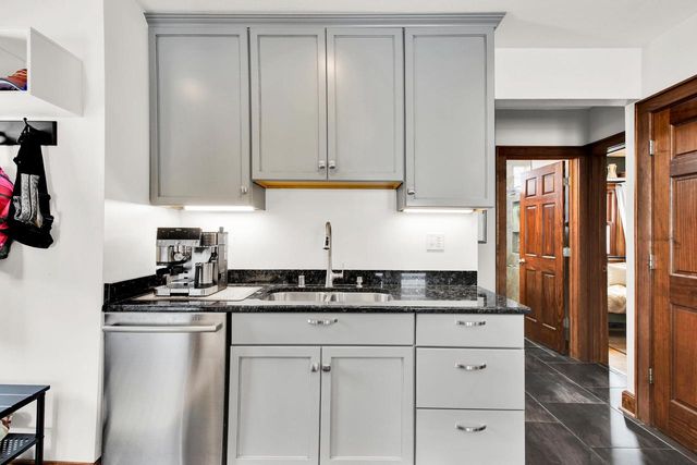 2231 S 62nd STREET, West Allis, WI 53219