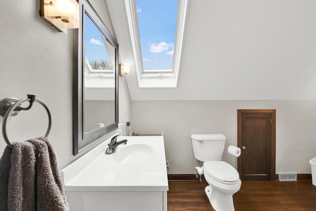 2231 S 62nd STREET, West Allis, WI 53219