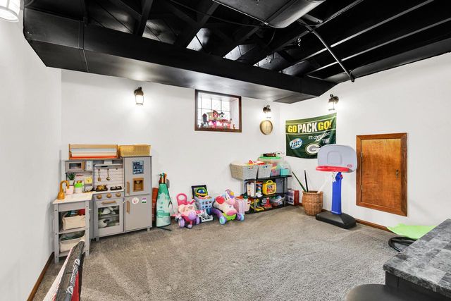 2231 S 62nd STREET, West Allis, WI 53219