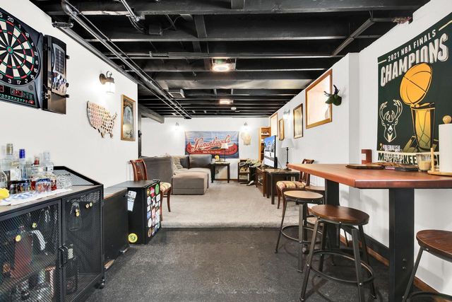 2231 S 62nd STREET, West Allis, WI 53219