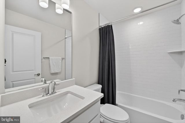 6022 BEAKE ST, Hyattsville, MD 20782