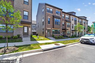 6022 BEAKE ST, Hyattsville, MD 20782