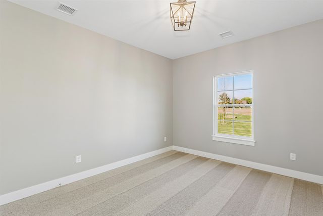 4508 N Harborside Dr, Wichita, KS 67204