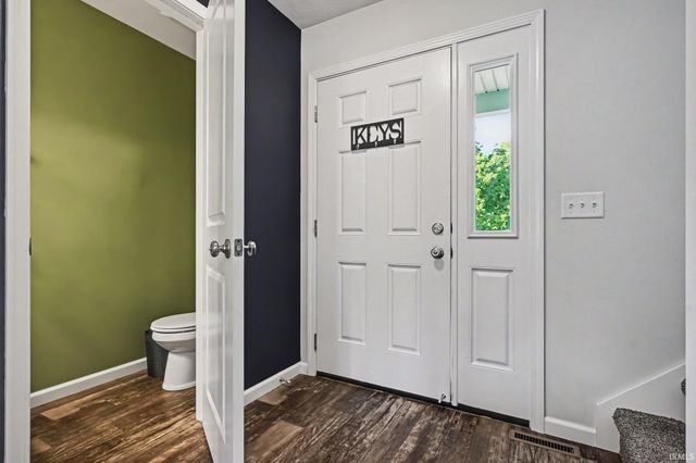 460 Hillcrest Drive, Goshen, IN 46528