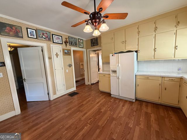 314 S 6th Avenue, Lanett, AL 36863