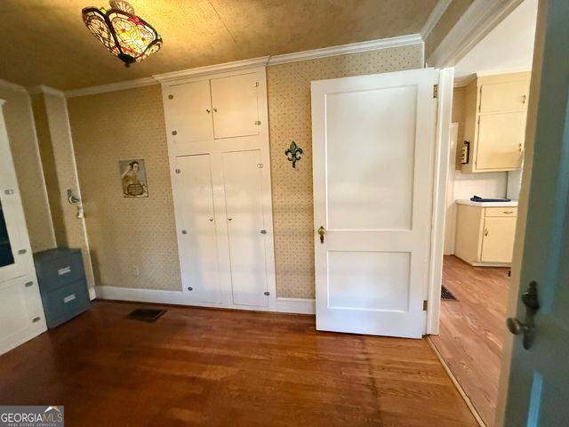 314 S 6th Avenue, Lanett, AL 36863