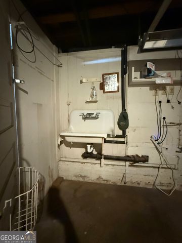 314 S 6th Avenue, Lanett, AL 36863