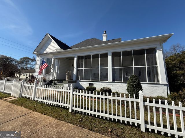 314 S 6th Avenue, Lanett, AL 36863