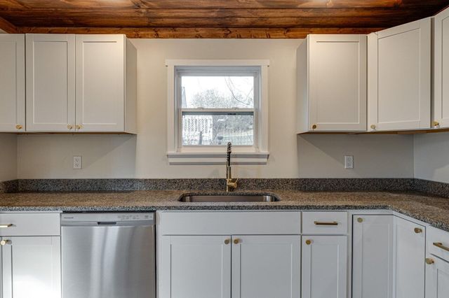 934 Hulana Street, Rossville, GA 30741