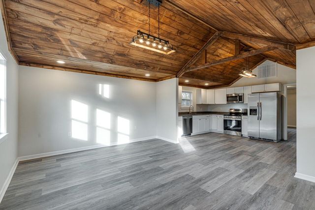 934 Hulana Street, Rossville, GA 30741