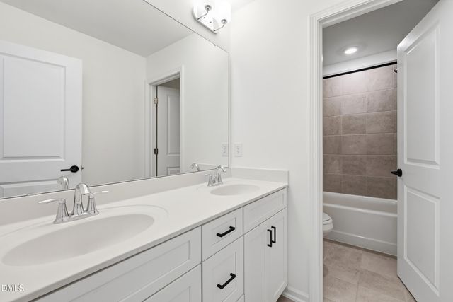 2399 Windsor Lcks Station, Apex, NC 27502
