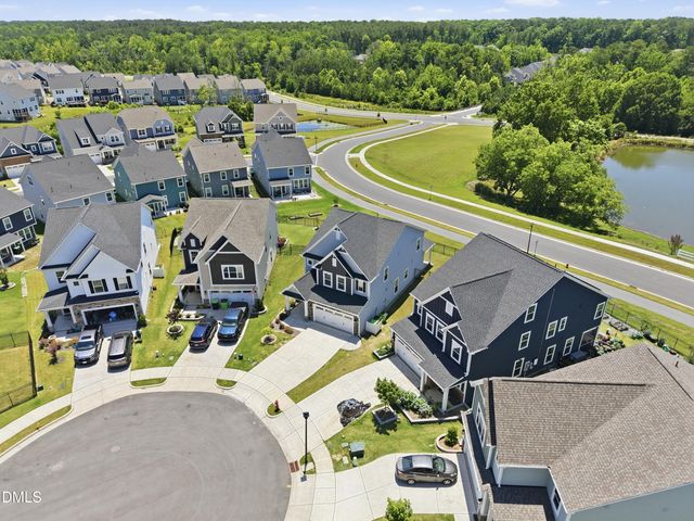 2399 Windsor Lcks Station, Apex, NC 27502