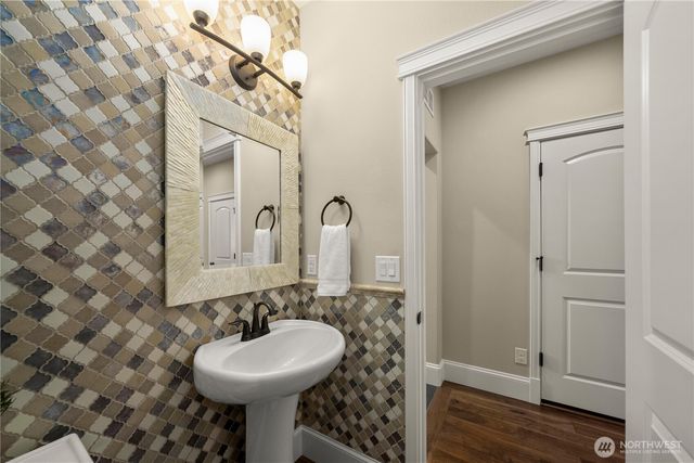 14210 188th Avenue E, Bonney Lake, WA 98391