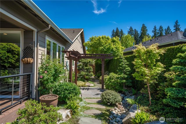 14210 188th Avenue E, Bonney Lake, WA 98391