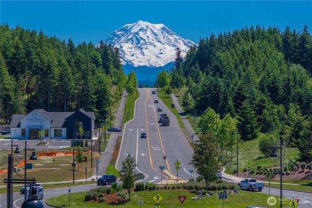 14210 188th Avenue E, Bonney Lake, WA 98391