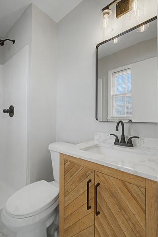 832 Britton Ave, Gallatin, TN 37066