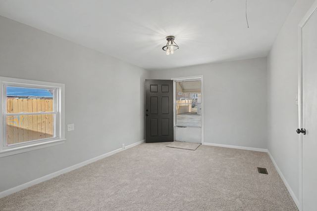 832 Britton Ave, Gallatin, TN 37066