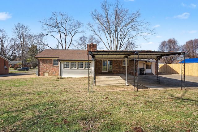 832 Britton Ave, Gallatin, TN 37066