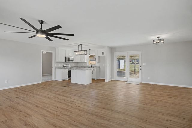 832 Britton Ave, Gallatin, TN 37066