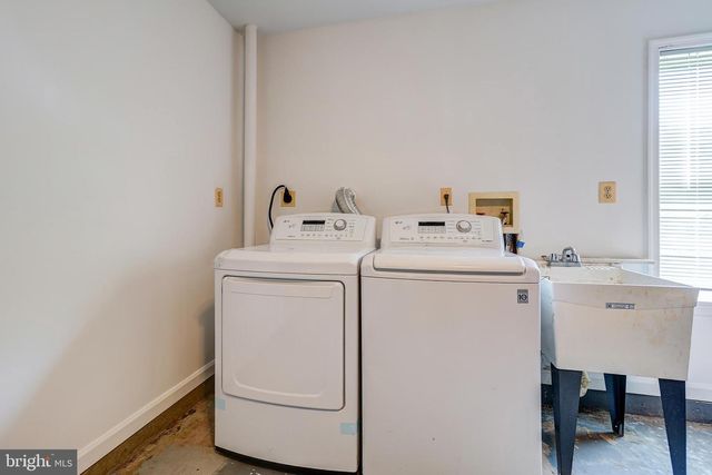 2708 SHANANDALE DR, Silver Spring, MD 20904