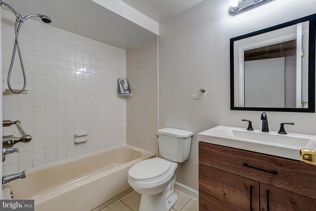 2708 SHANANDALE DR, Silver Spring, MD 20904