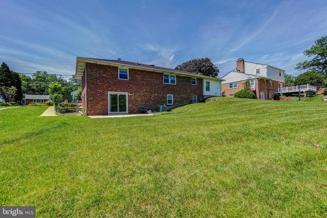 2708 SHANANDALE DR, Silver Spring, MD 20904