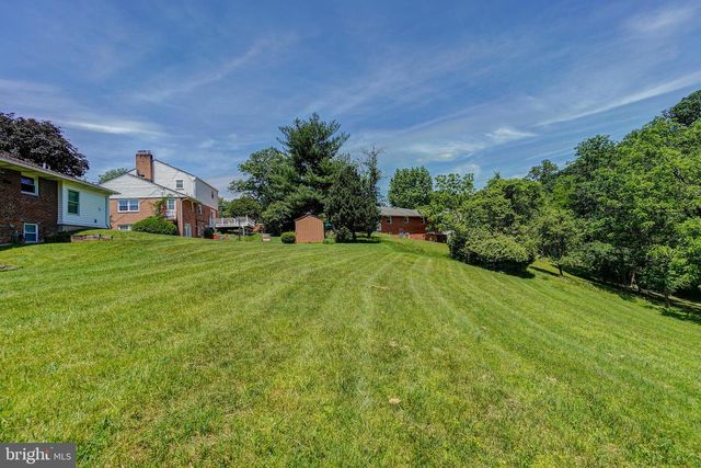 2708 SHANANDALE DR, Silver Spring, MD 20904
