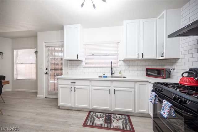 3413 West Delhi Avenue, North Las Vegas, NV 89032