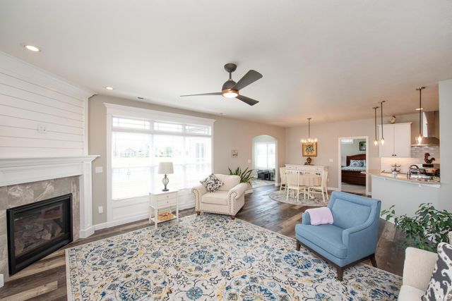 208 Aqueduct Circle, West Lafayette, IN 47906