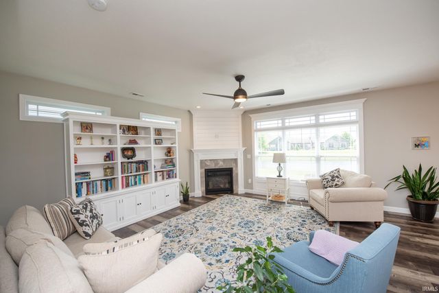 208 Aqueduct Circle, West Lafayette, IN 47906
