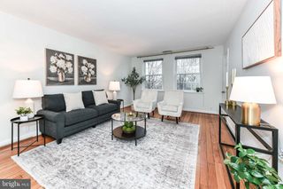 3279 S STAFFORD ST #B2, Arlington, VA 22206