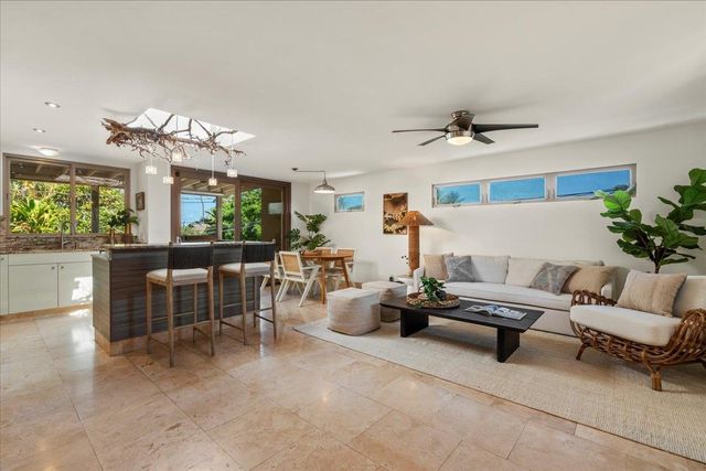 15 Nalu Pl, Paia, HI 96779