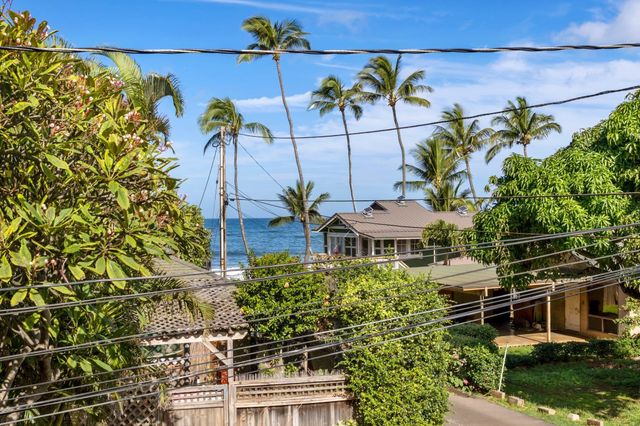 15 Nalu Pl, Paia, HI 96779
