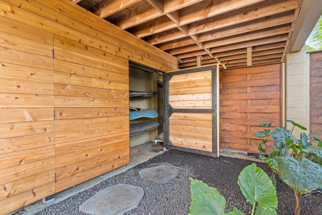 15 Nalu Pl, Paia, HI 96779