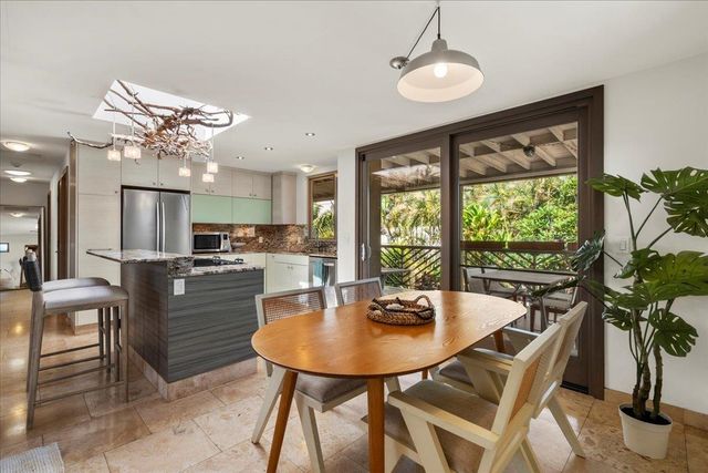 15 Nalu Pl, Paia, HI 96779