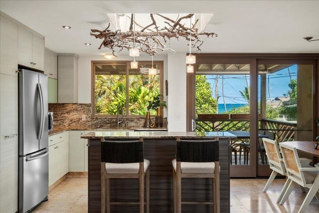 15 Nalu Pl, Paia, HI 96779