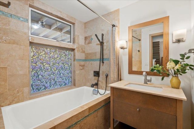 15 Nalu Pl, Paia, HI 96779