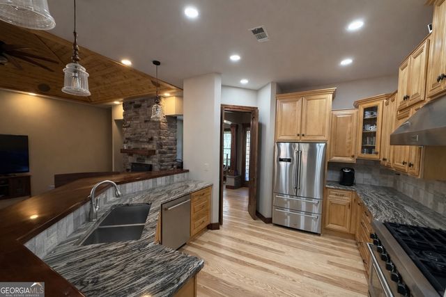 3331 Gumlog Road, Young Harris, GA 30582