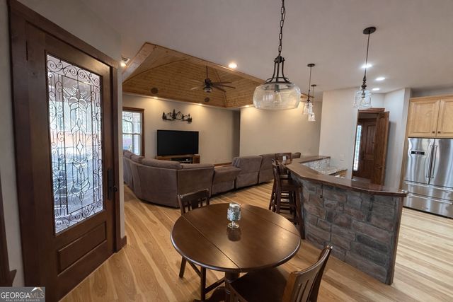 3331 Gumlog Road, Young Harris, GA 30582