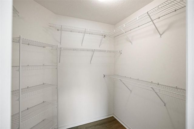 16566 N Mariposa Cir, Fort Lauderdale, FL 33331