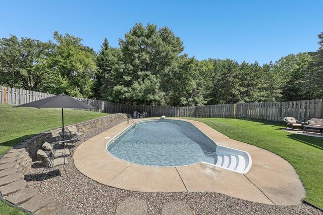 8583 Bower Path, Inver Grove Heights, MN 55076