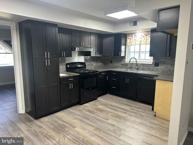 110 BRAITHWAITE LN, Quakertown, PA 18951
