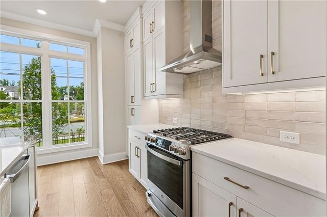3232 Brunel Lane 12, Peachtree Corners, GA 30092