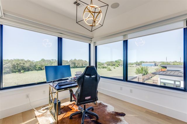 116 Mesones RD, Florence, TX 76527