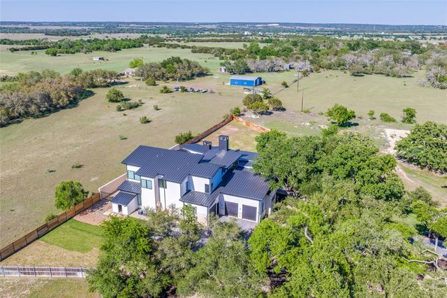 116 Mesones RD, Florence, TX 76527